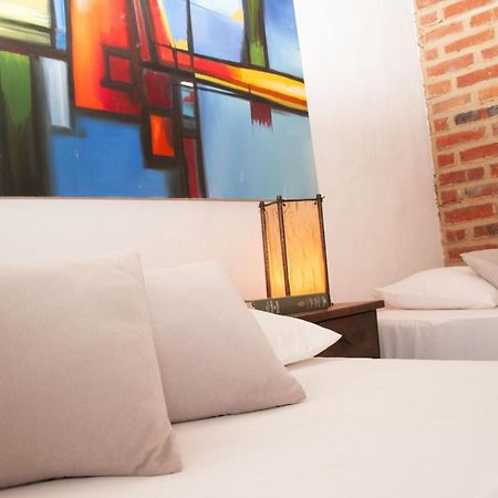 La Juanita Hostel บาริชารา ภายนอก รูปภาพ