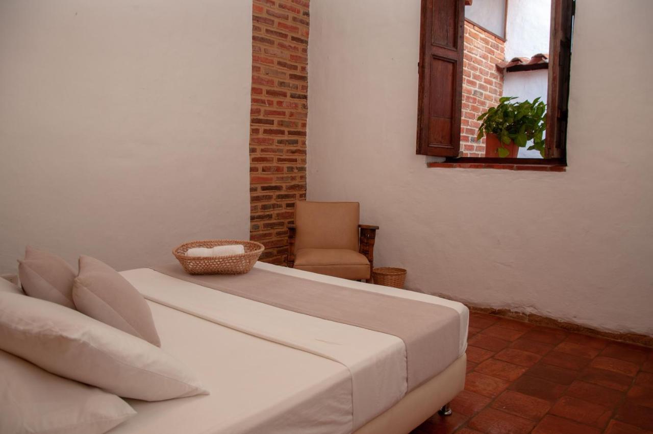 La Juanita Hostel บาริชารา ภายนอก รูปภาพ
