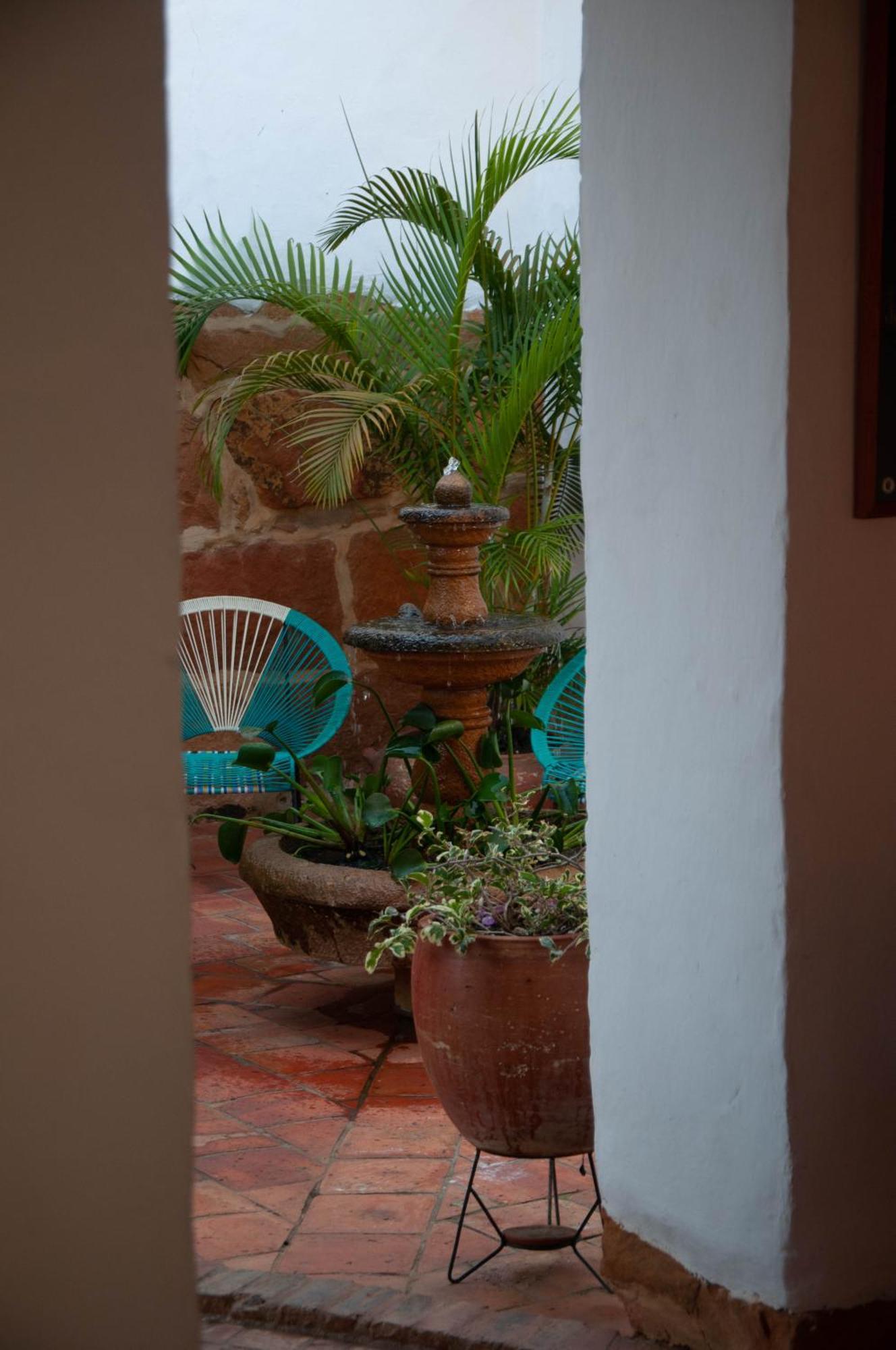 La Juanita Hostel บาริชารา ภายนอก รูปภาพ