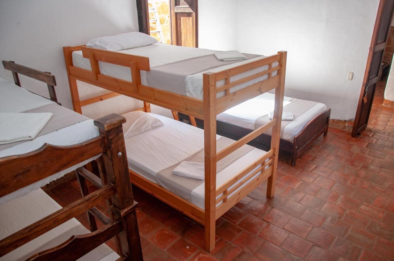 La Juanita Hostel บาริชารา ภายนอก รูปภาพ