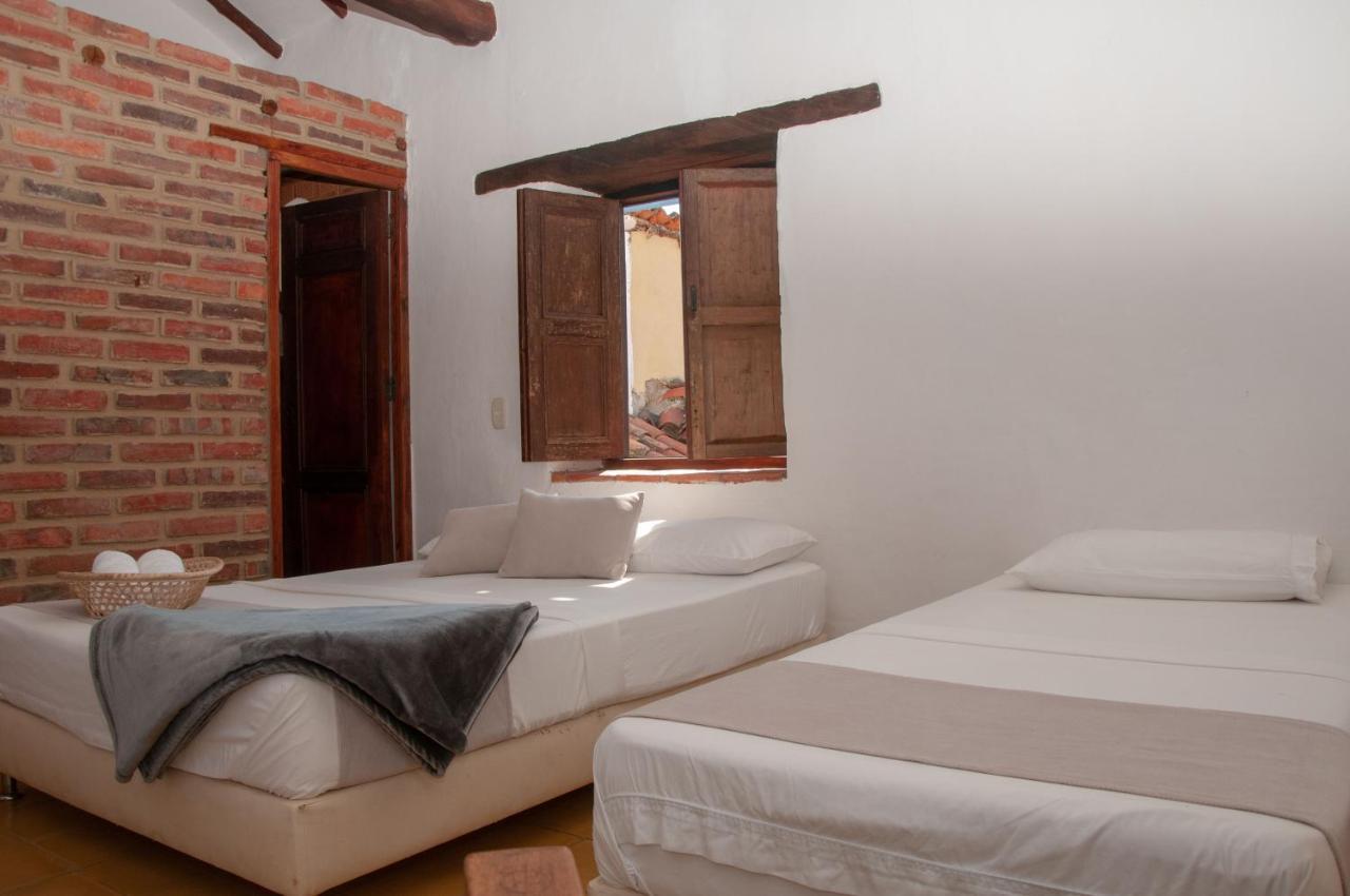 La Juanita Hostel บาริชารา ภายนอก รูปภาพ