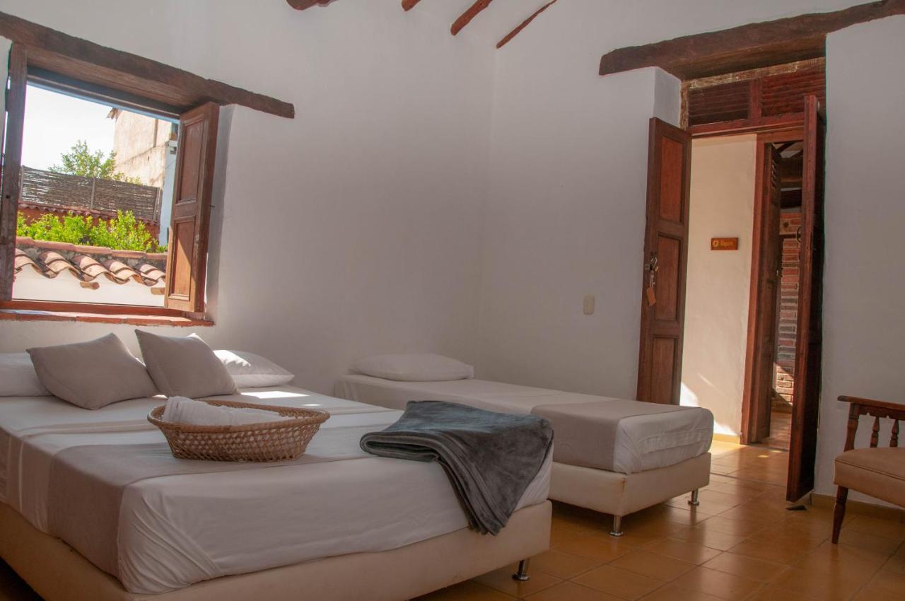 La Juanita Hostel บาริชารา ภายนอก รูปภาพ