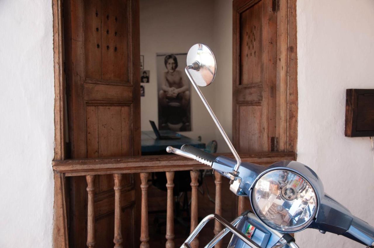 La Juanita Hostel บาริชารา ภายนอก รูปภาพ